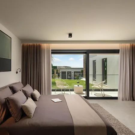 Hébergement de vacances Luxurious In *